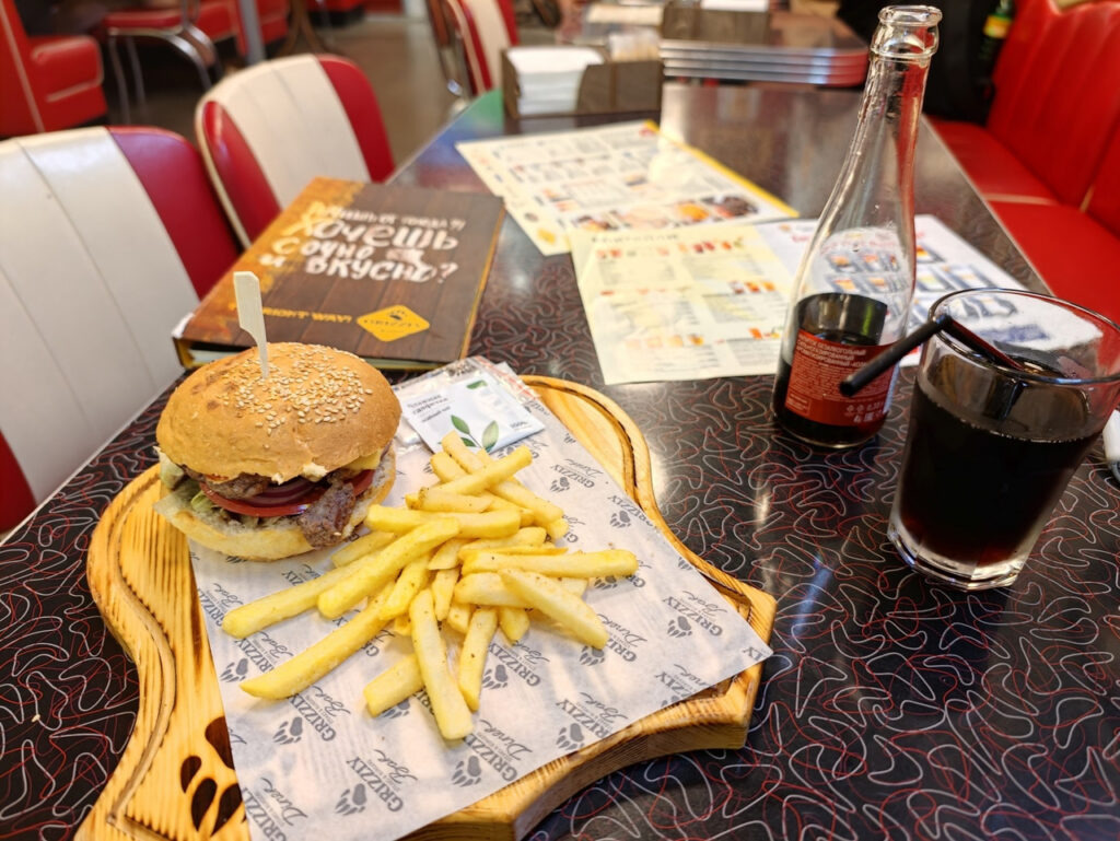 Фотография: Grizzly Diner